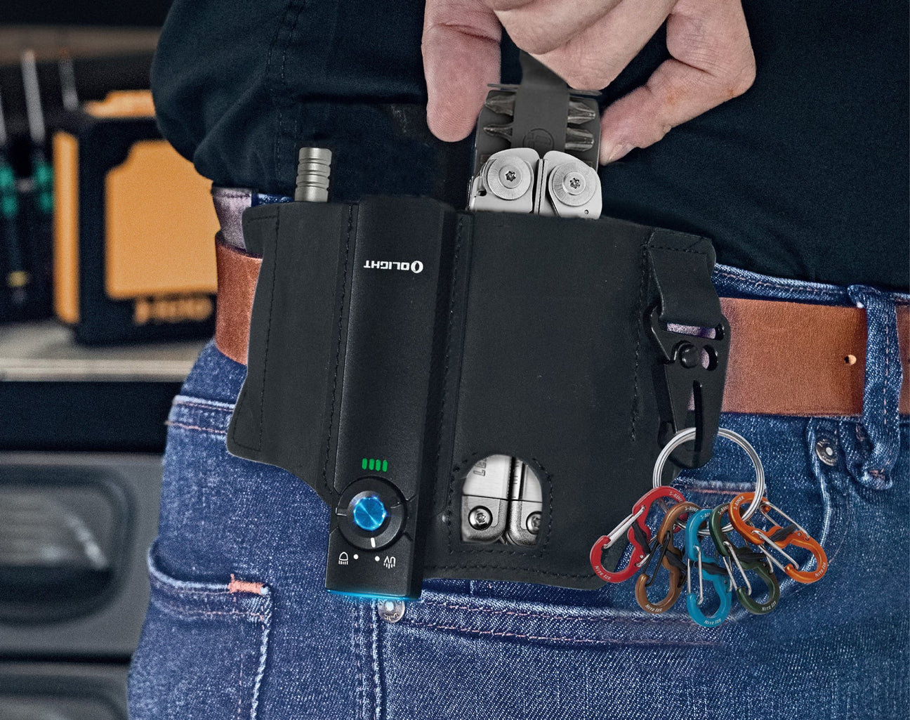 Organizador, extensión, puntas y linterna