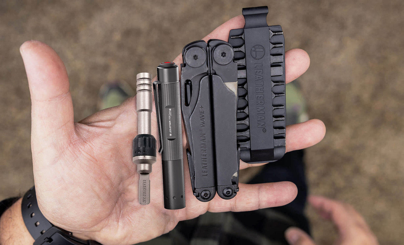 Matraca, puntas y linterna